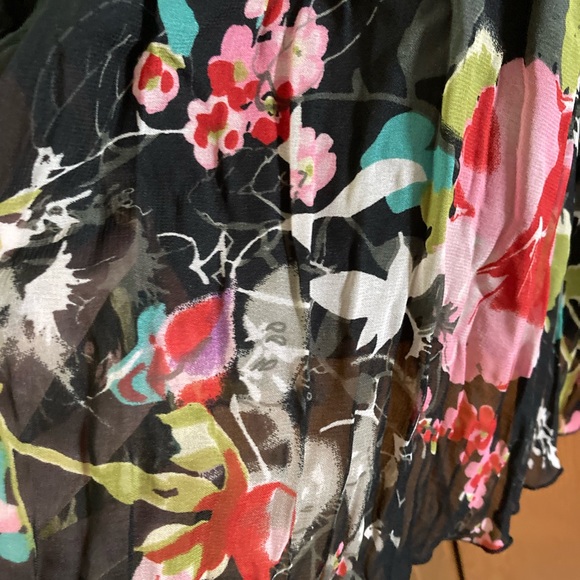 Braided straps, swingtop Size 12-14 Beautiful asymmetrical floral pattern Vfront - Picture 10 of 11